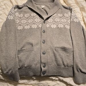 Gap sweater